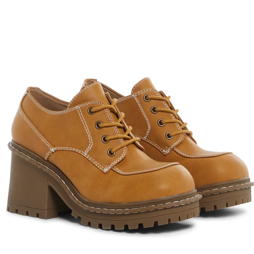 New Tan Lace Up Oxfords - Size 9